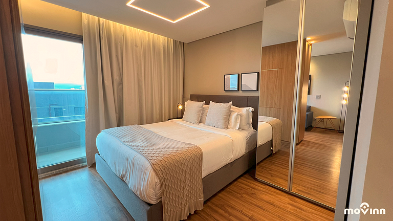 White | Estúdio | com vaga | 39m² | Arrumação Diária