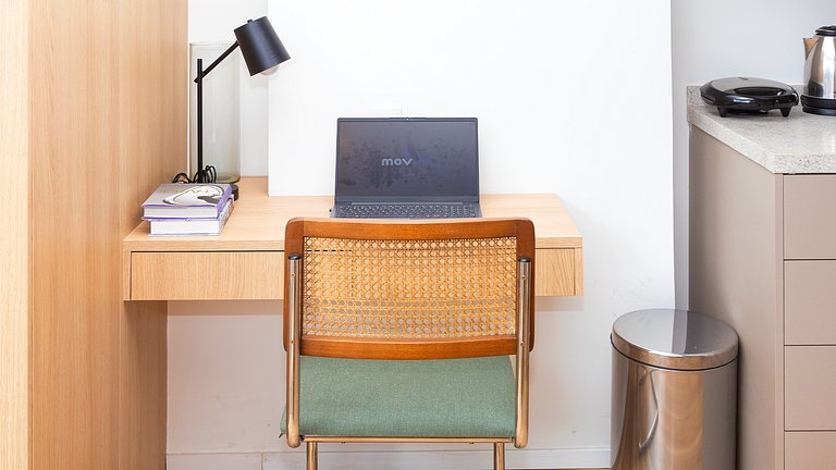 White | Studio | Parking Space | 39m² | Daily Cleaning