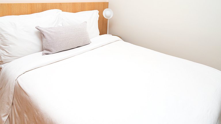 White | 2BR w/Parking | 85m² | Daily Cleaning