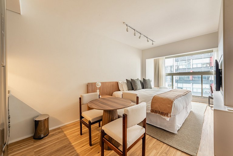 Studio Pinheiros | 39m² | Arrumação diária