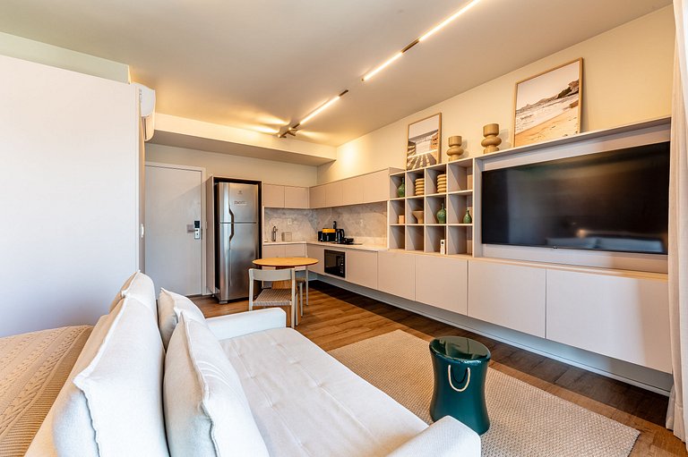White | Estúdio | Sofá-Cama | com vaga | 39m² | Arrumação Di