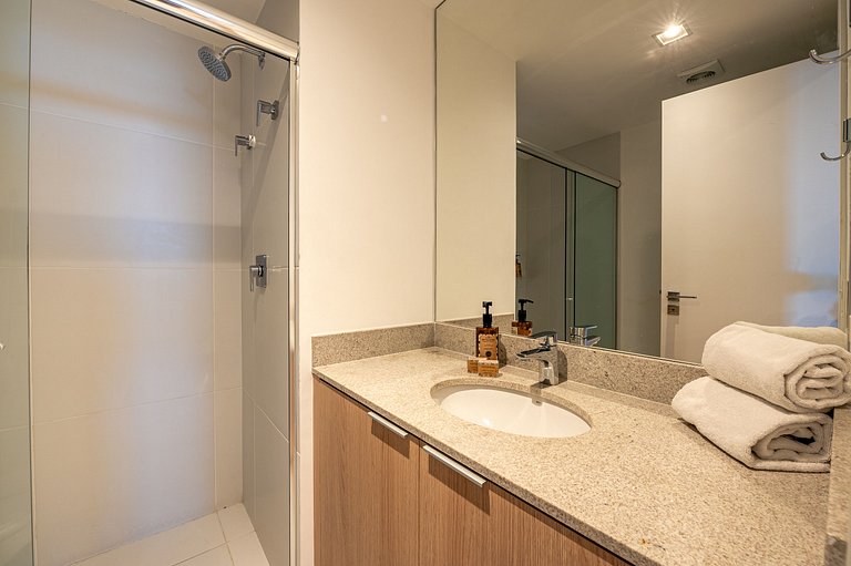 White | 1 Dormitorio | Con Estacionamiento | 75 m² | Limpiez