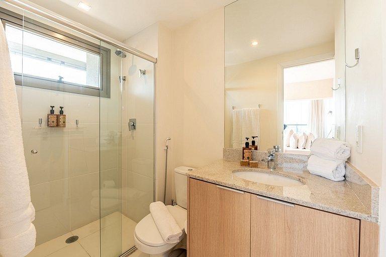 White | Studio | Parking Space | 49m² | Daily Cleaning