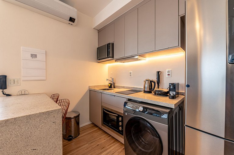 White | Studio | Parking Space | 49m² | Daily Cleaning