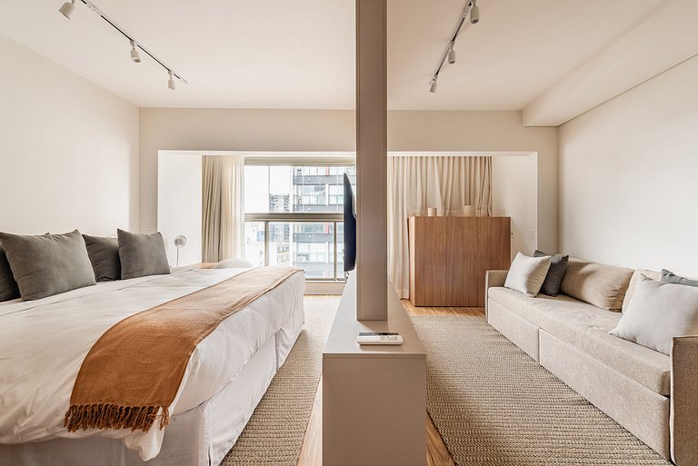 White | Estúdio | Cama King/Twin | Com Vaga | 39 m² | Arruma